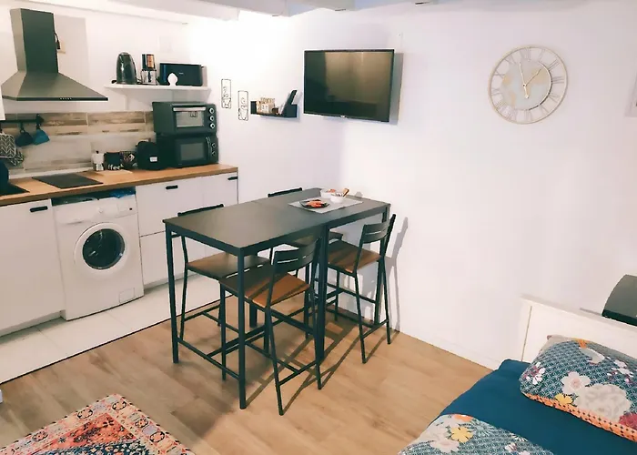 Liz Apartment